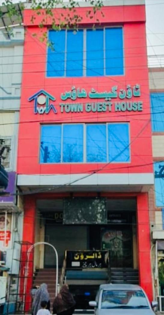 Town Guest House Toba Tek Singh Exterior foto